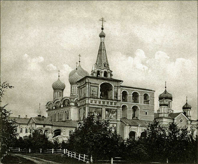 монастырская звонница