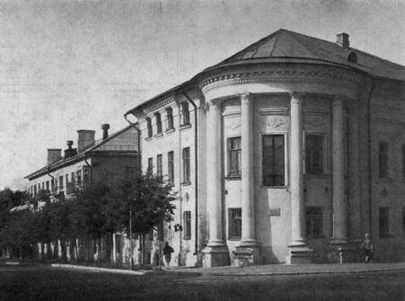 96. Бывш. дом Акатова. XIX в.